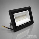 VICTORIA LED REFLECTOR 6500K 100-240V IP66 40U/C