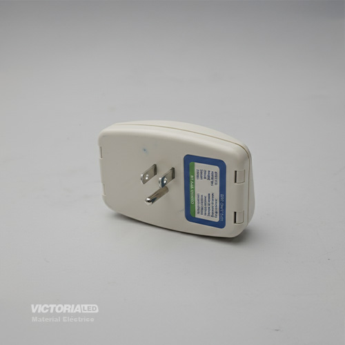 PROTECTOR DE VOLTAJE 1 TOMA 15A 90V-140V 25U/C