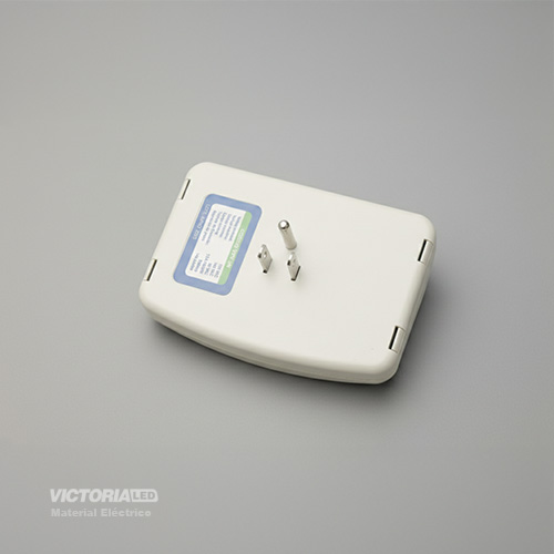 PROTECTOR DE VOLTAJE 3 TOMA 15A 90V-140V 25U/C