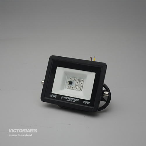 VICTORIA LED REFLECTOR RGB 100-240V FP0.5